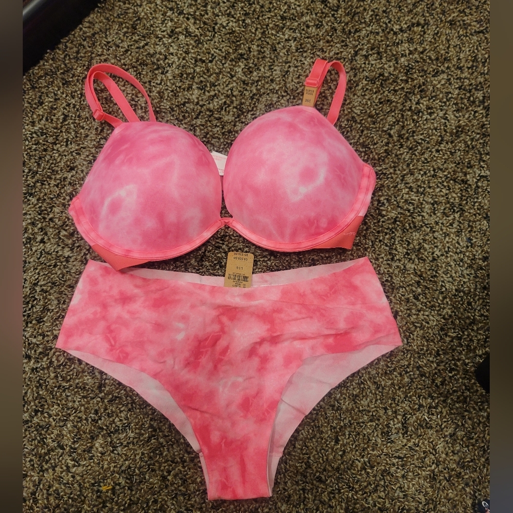 PINK Victoria's Secret Pink and White Tie-Dye Bra Set
